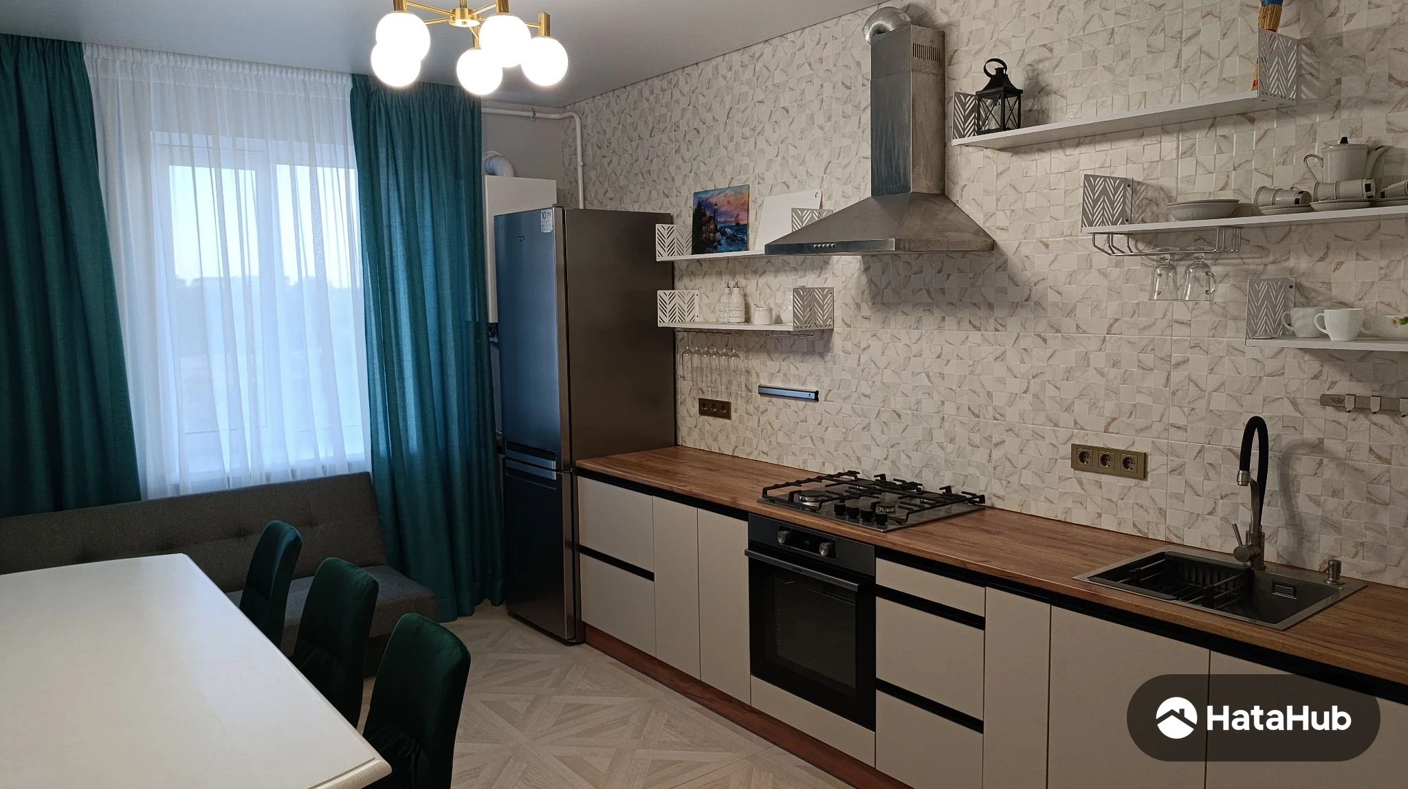 ,Продаж просторої квартири в центрі міста. - фото 1