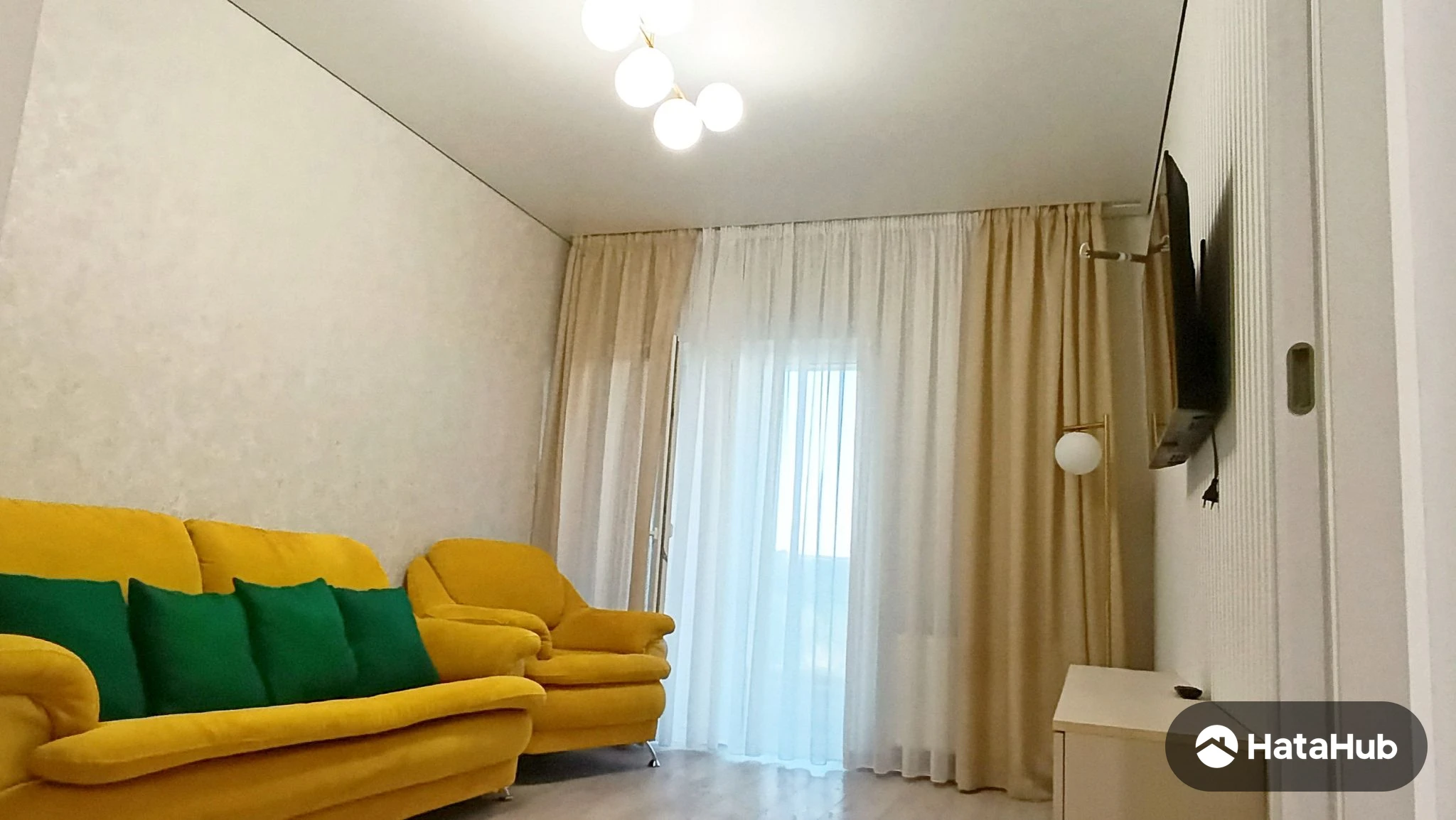 ,Продаж просторої квартири в центрі міста., фото 3